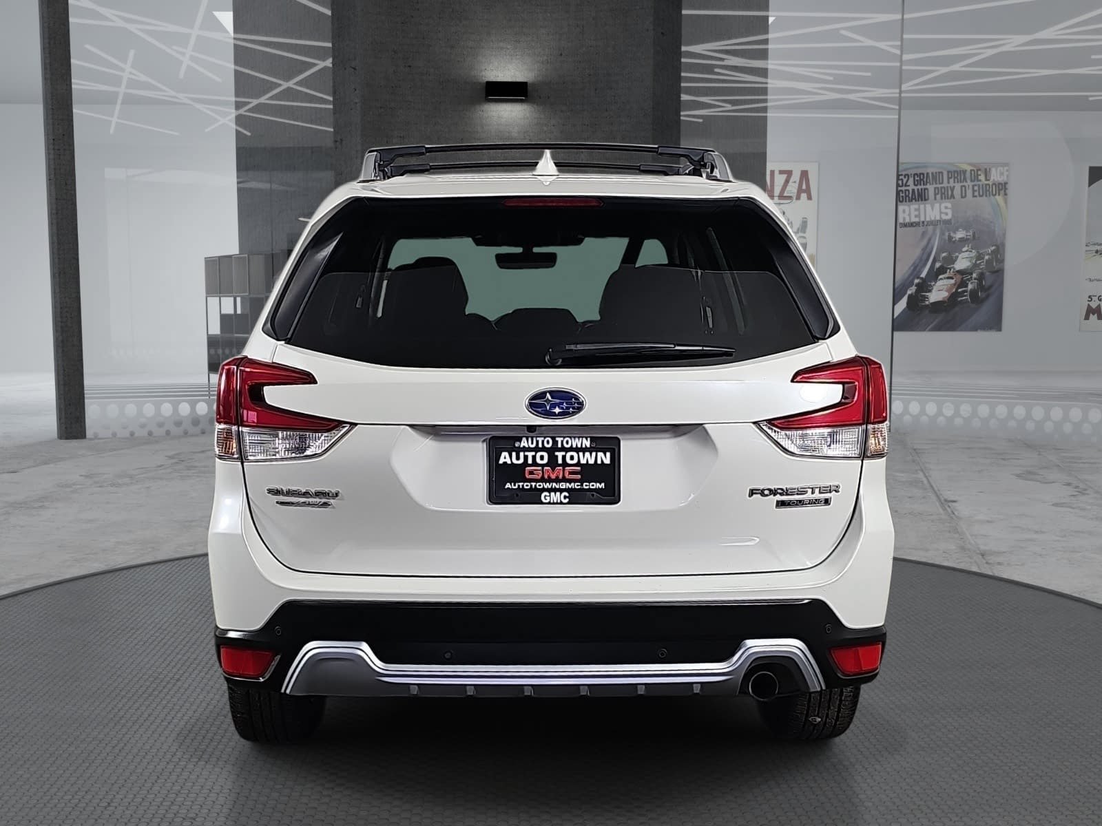 Used 2022 Subaru Forester Touring AWD/4WD image 6
