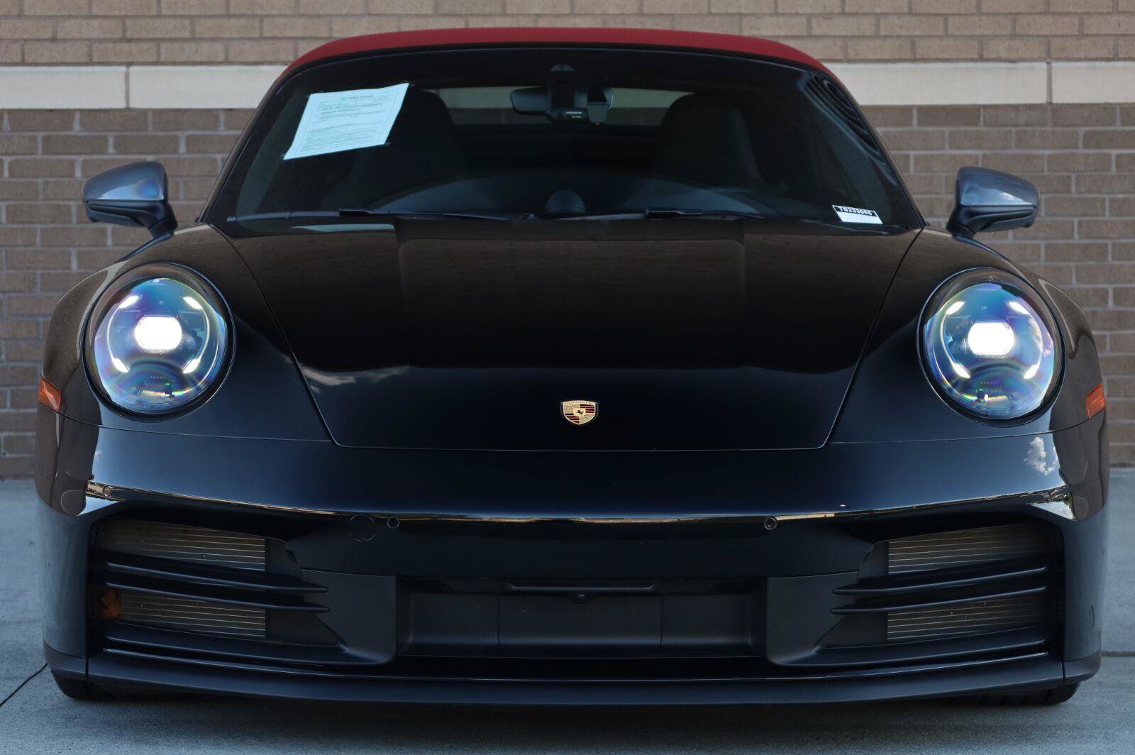 Used 2026 Porsche 911 Carrera T RWD image 8