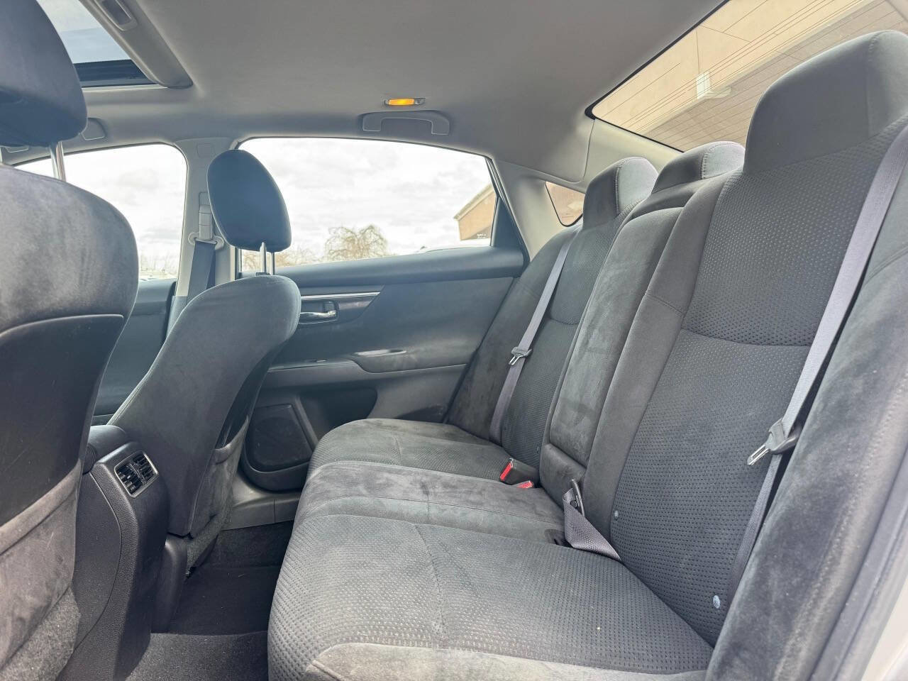 Used 2014 Nissan Altima 2.5 SV w/ Convenience Package image 12