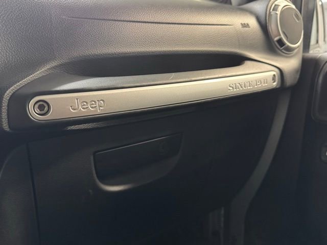 Used 2014 Jeep Wrangler Unlimited Sport image 21