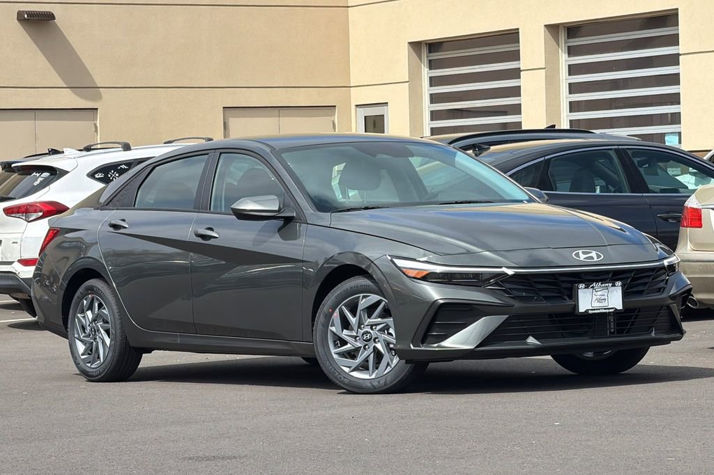 New 2026 Hyundai Elantra Blue image 2