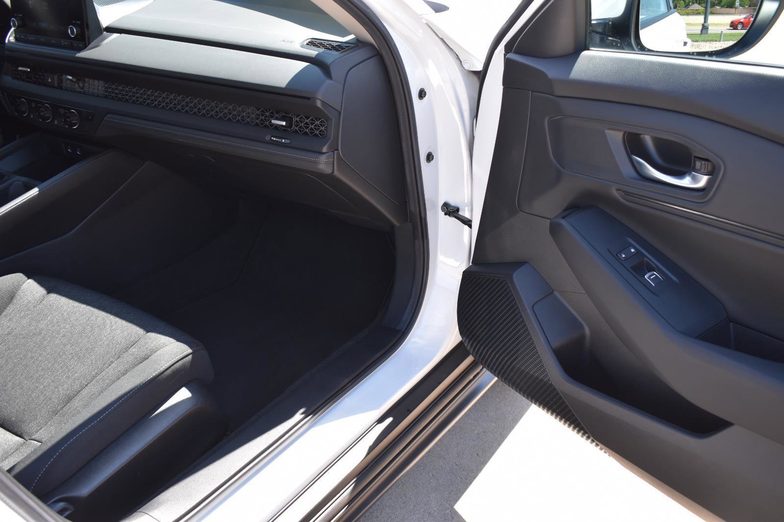 Used 2024 Honda Accord EX image 16