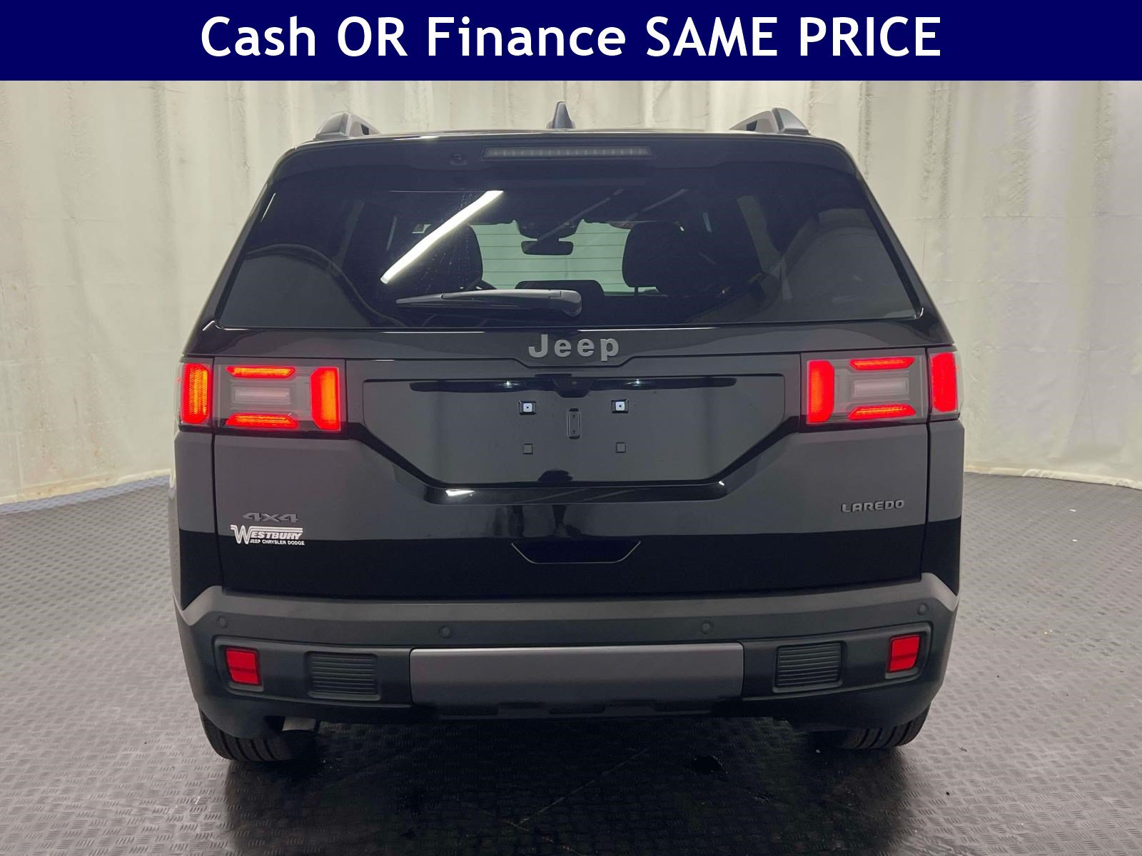 Used 2026 Jeep Cherokee Laredo AWD/4WD image 7
