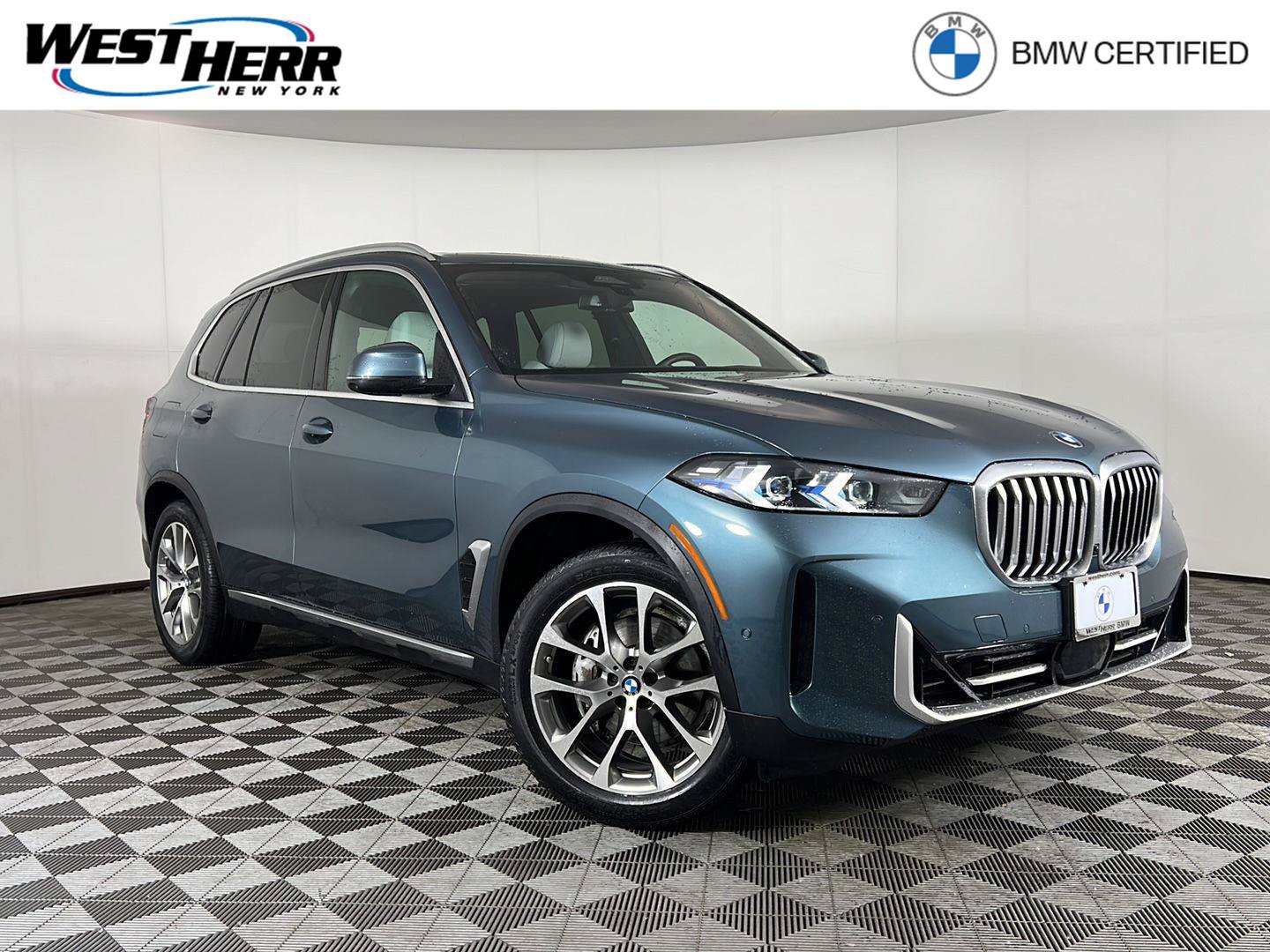 Certified 2025 BMW X5 xDrive40i w/ Premium Package