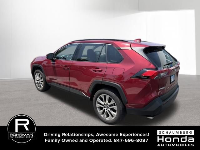 Used 2019 Toyota RAV4 XLE Premium w/ Cold Weather Package AWD/4WD image 7