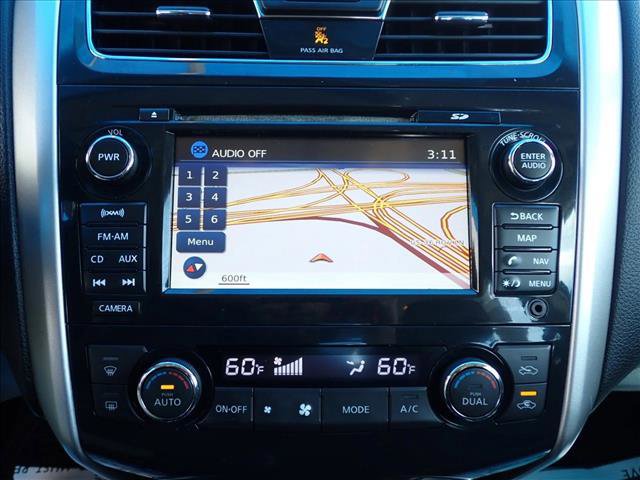 Used 2013 Nissan Altima 2.5 SL w/ Technology Pkg FWD image 18