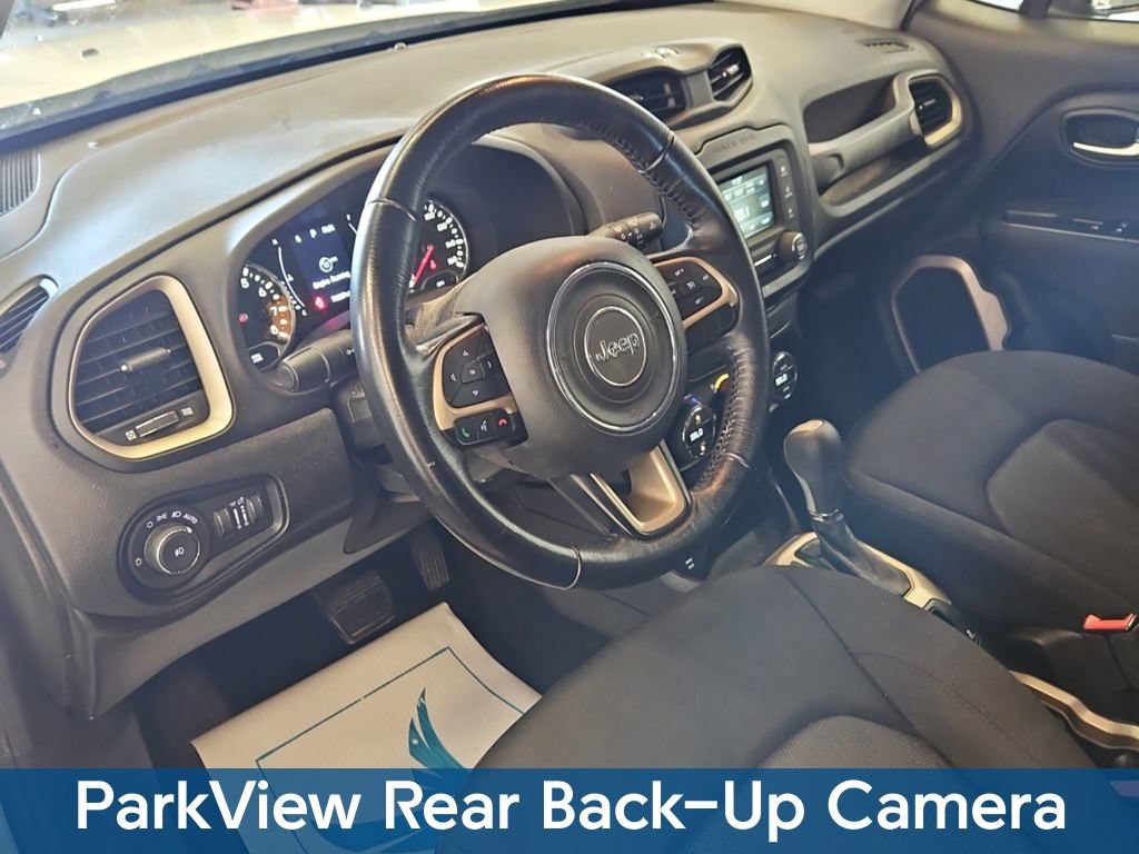 Used 2017 Jeep Renegade Latitude w/ Popular Equipment Group AWD/4WD image 7