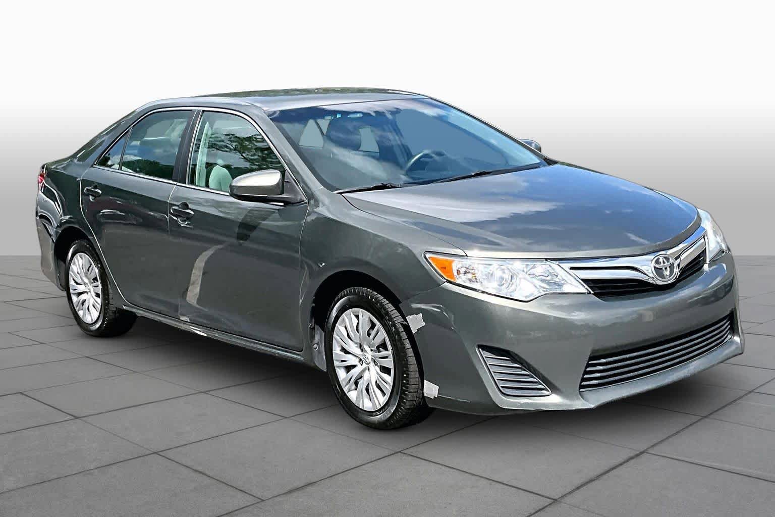 Used 2012 Toyota Camry LE FWD video 2
