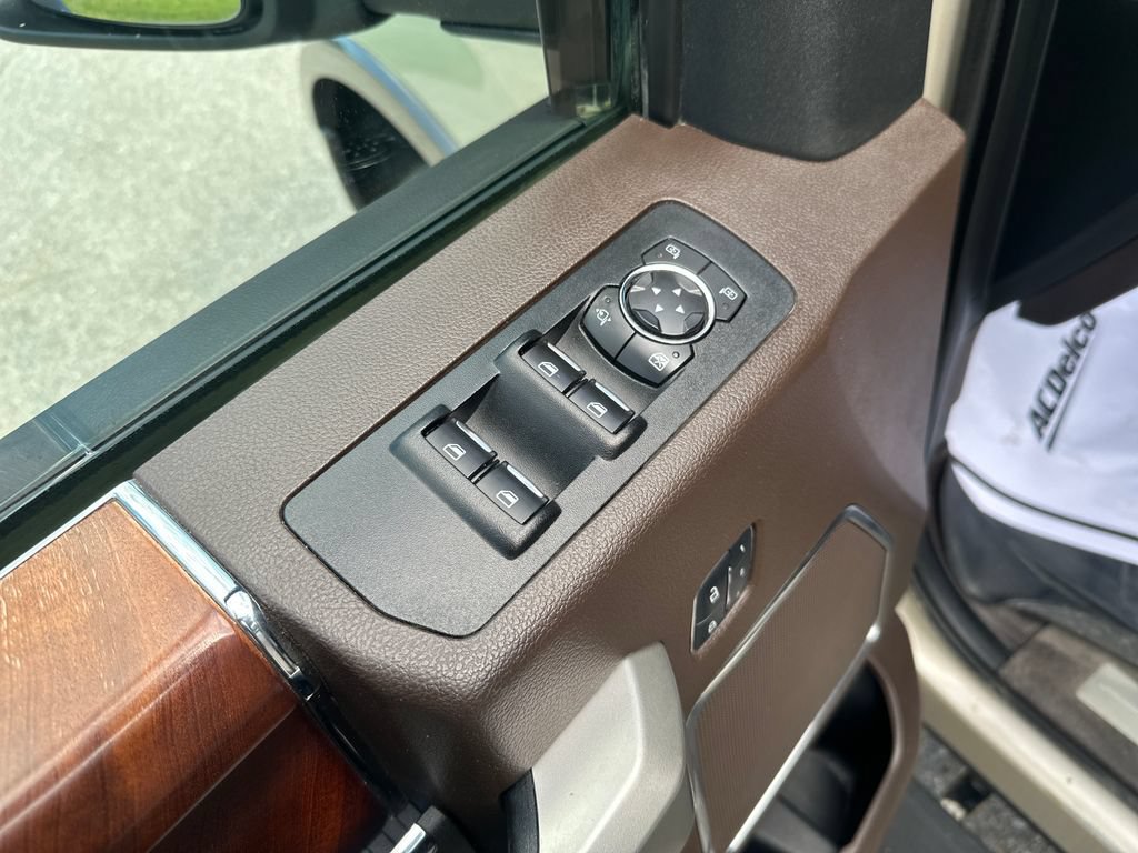 Used 2018 Ford F150 King Ranch w/ Equipment Group 601A Luxury AWD/4WD image 11