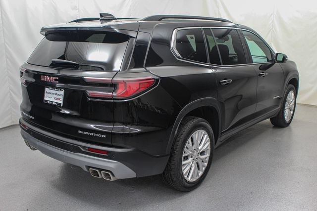 Certified 2026 GMC Acadia Elevation w/ Elevation Premium Package AWD/4WD image 12