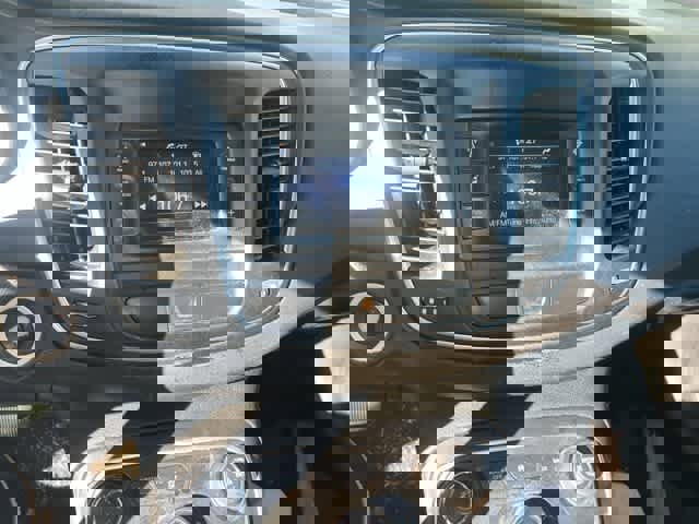 Used 2015 Chrysler 200 Limited image 24