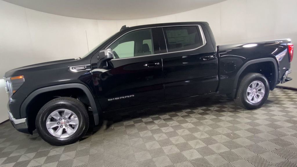 New 2026 GMC Sierra 1500 SLE image 6