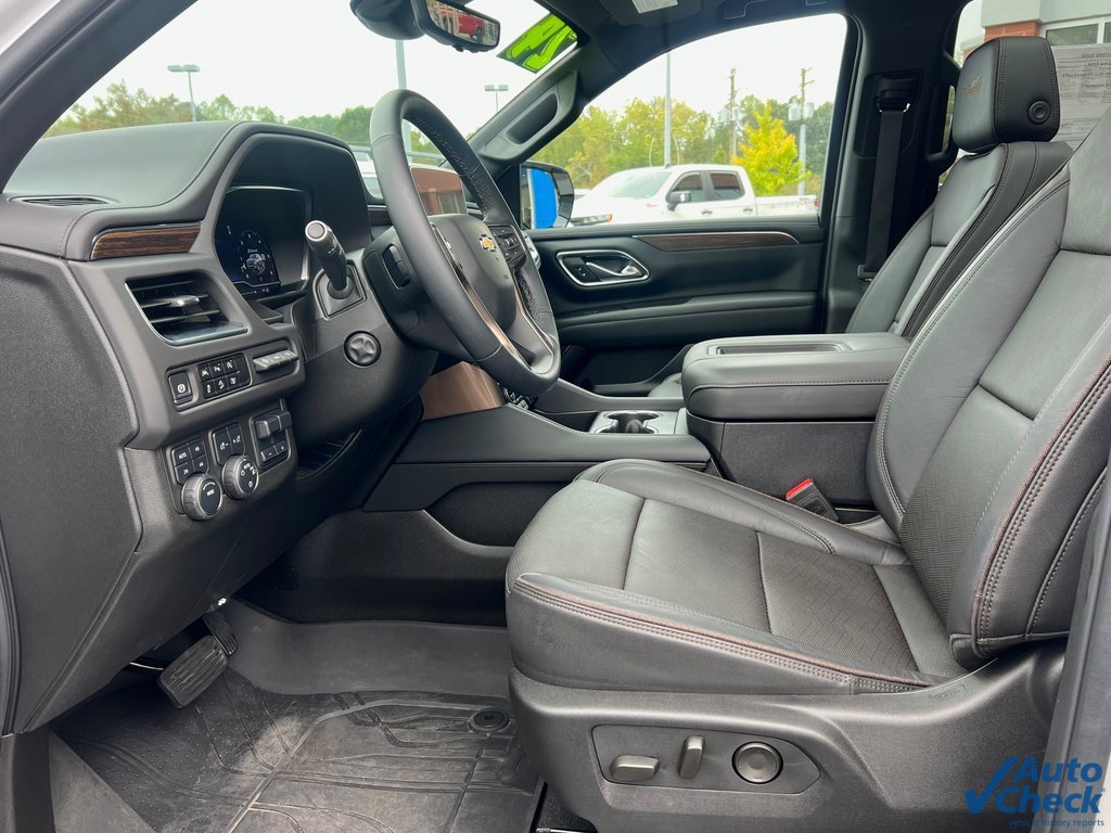 Used 2024 Chevrolet Tahoe High Country w/ Premium Package image 18