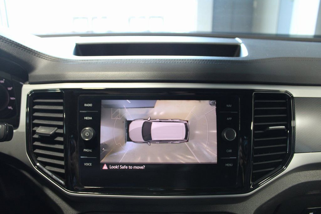 Used 2022 Volkswagen Atlas SEL Premium image 31