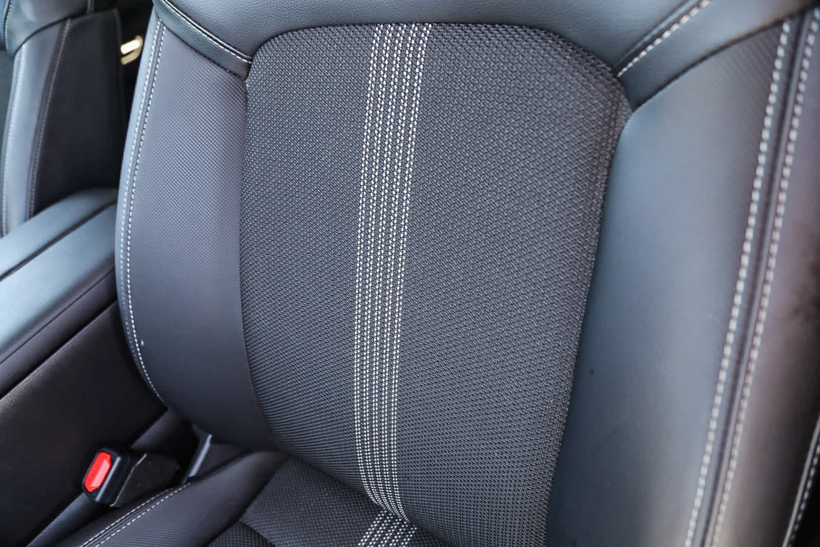 Used 2025 MAZDA CX-50 AWD 2.5 S w/ Premium Package image 24