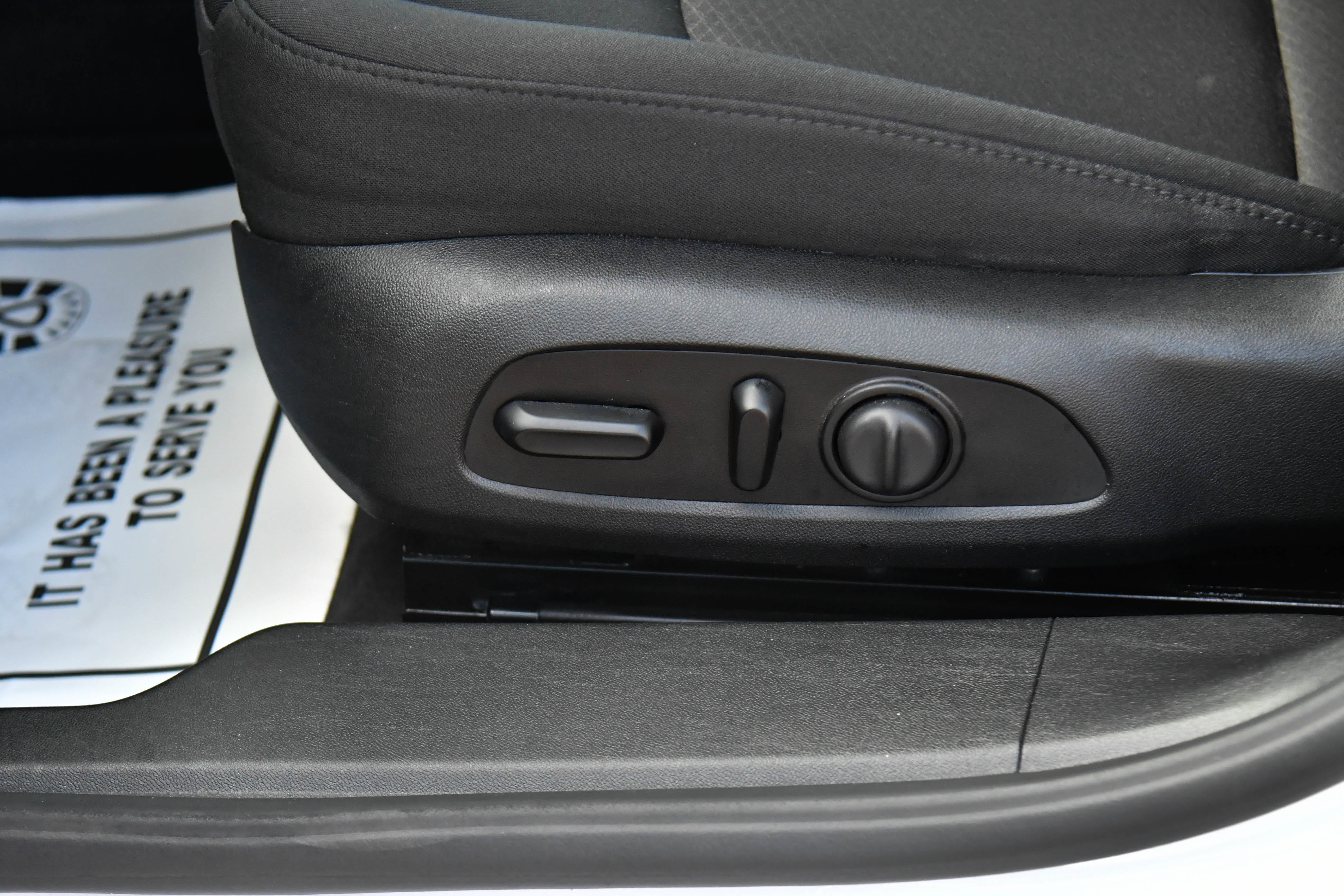 Used 2020 Chevrolet Malibu LS w/ Driver Confidence Package II FWD image 16