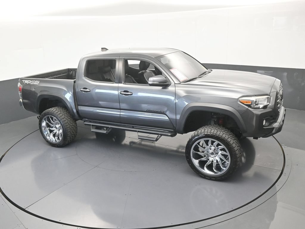Used 2022 Toyota Tacoma TRD Off-Road AWD/4WD image 48