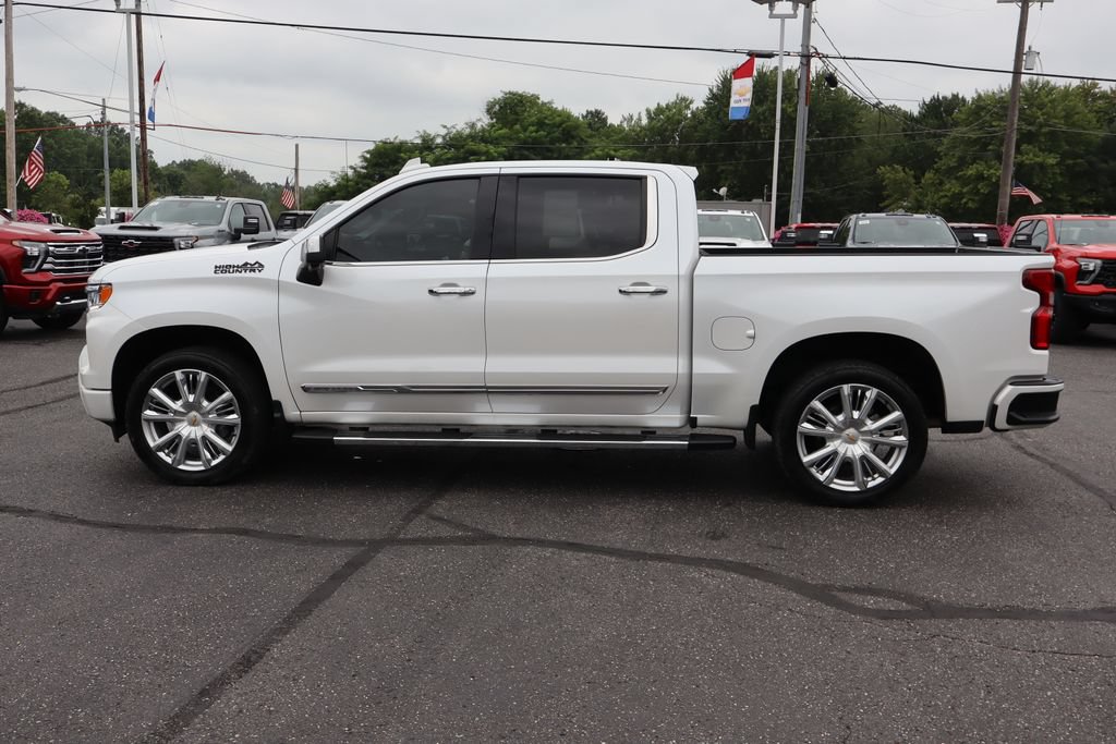 Used 2023 Chevrolet Silverado 1500 High Country w/ High Country Premium Package AWD/4WD image 30