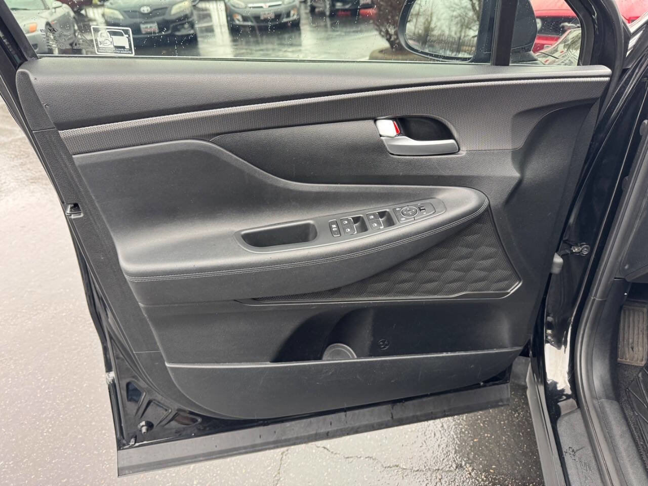 Used 2019 Hyundai Santa Fe SE image 13