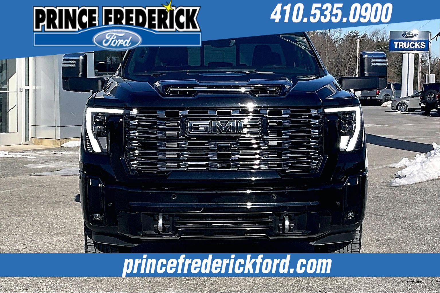 Used 2025 GMC Sierra 3500 Denali Ultimate image 2