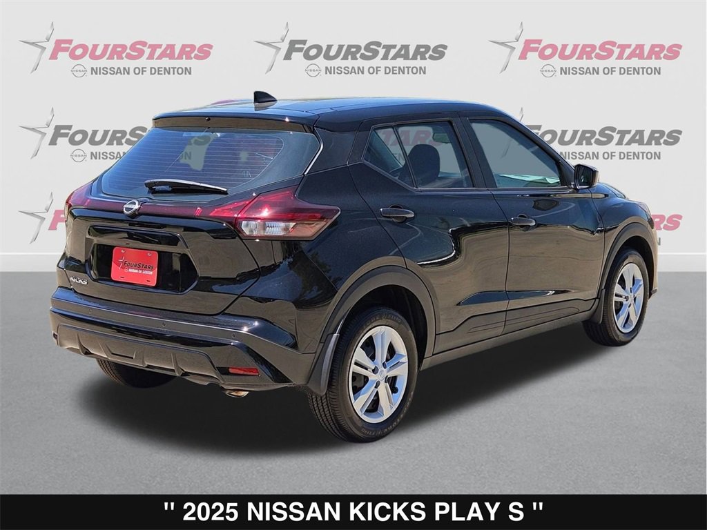 New 2025 Nissan Kicks Play S image 4