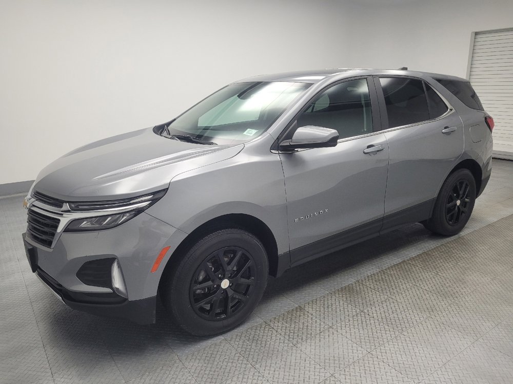 Used 2023 Chevrolet Equinox LT image 2