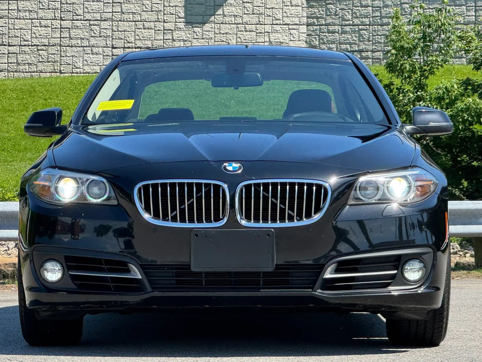 Used 2016 BMW 528i xDrive Sedan AWD/4WD image 3