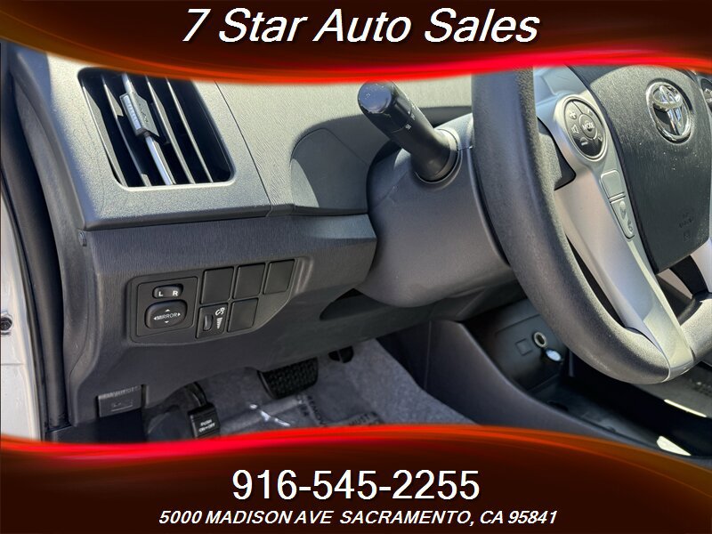 Used 2015 Toyota Prius Two FWD image 8