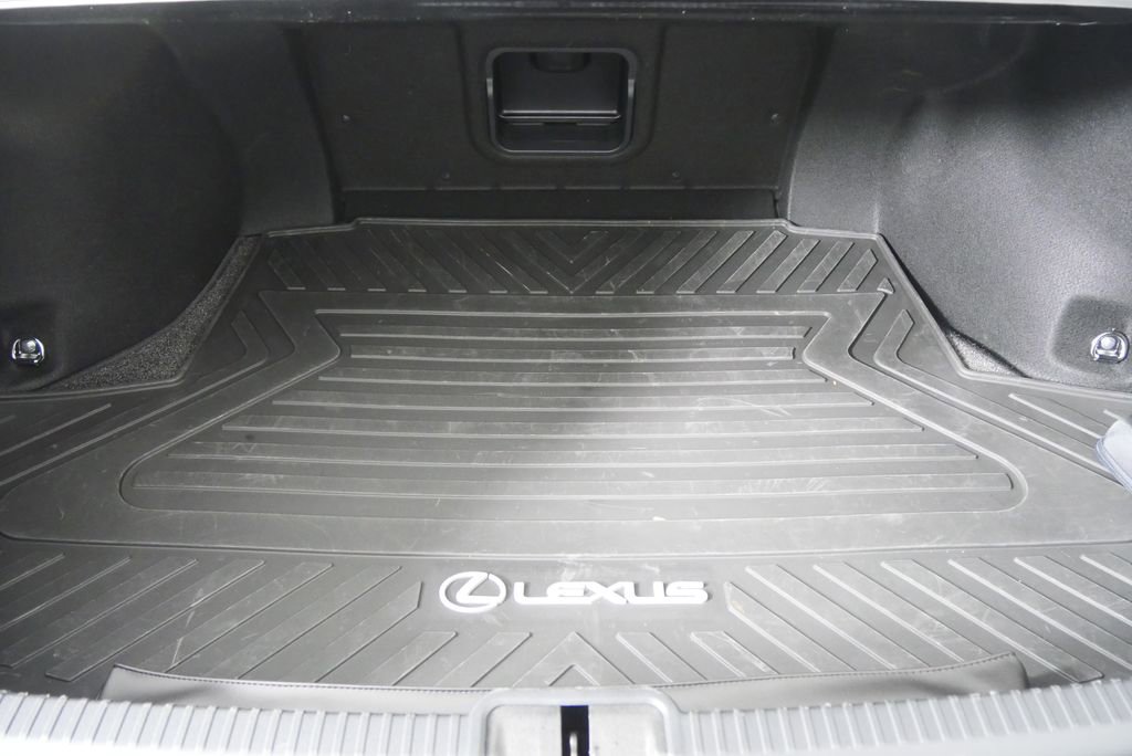 Used 2024 Lexus ES 350 F Sport w/ Accessory Package (Z2) image 17