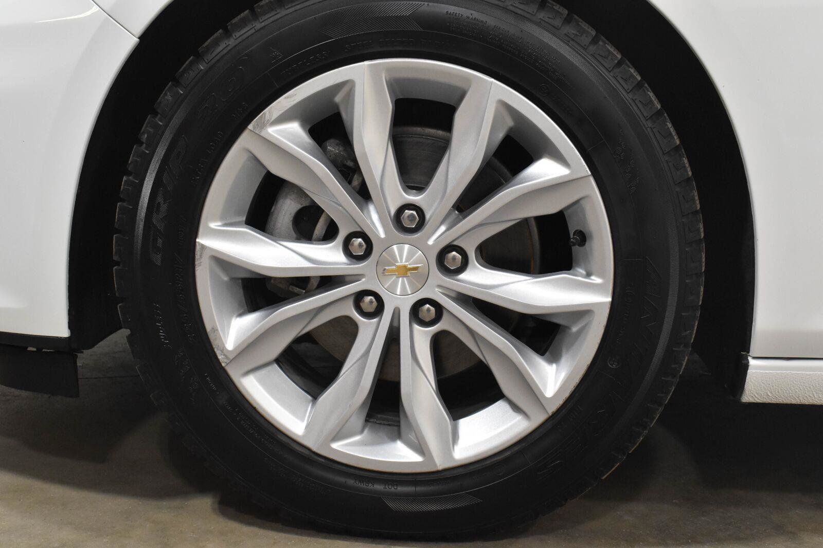 Used 2024 Chevrolet Malibu LT FWD image 31