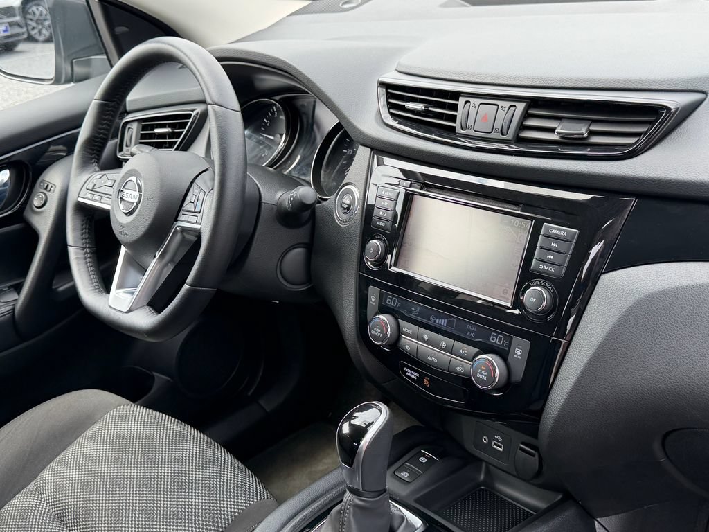 Used 2019 Nissan Rogue Sport SV w/ Technology Package AWD/4WD image 13