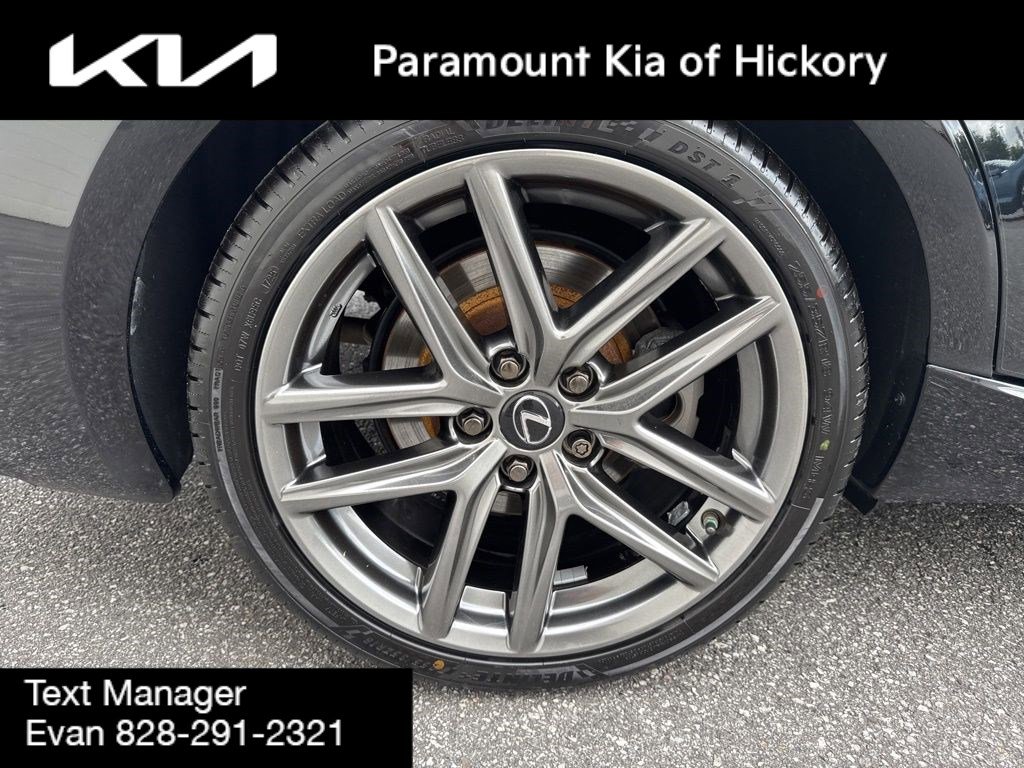 Used 2020 Lexus IS 300 F Sport w/ F Sport Package AWD/4WD image 9