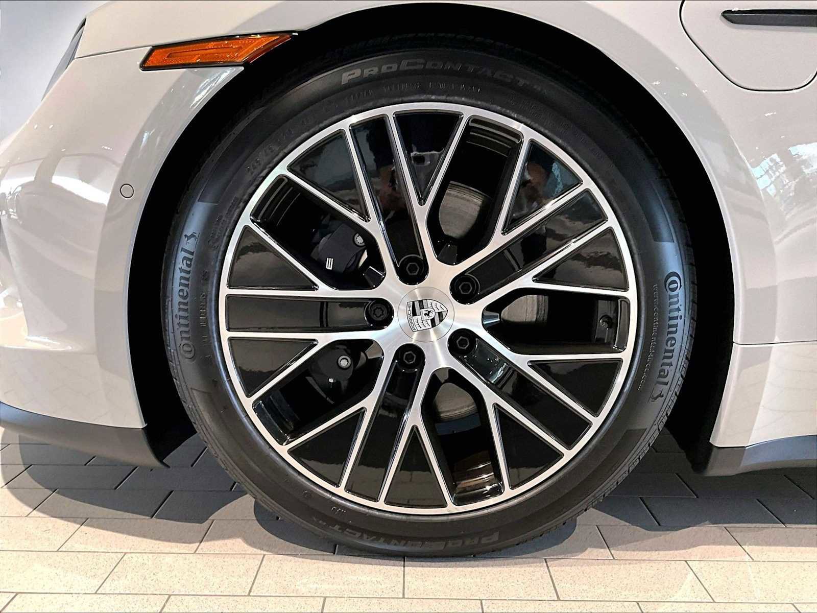 New 2026 Porsche Taycan image 11