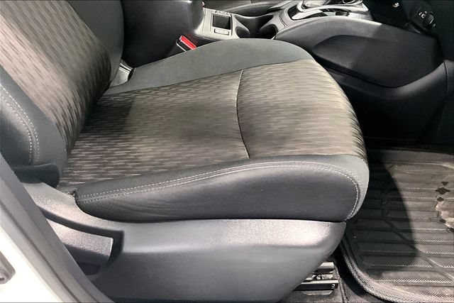Used 2019 Nissan Rogue S FWD image 46