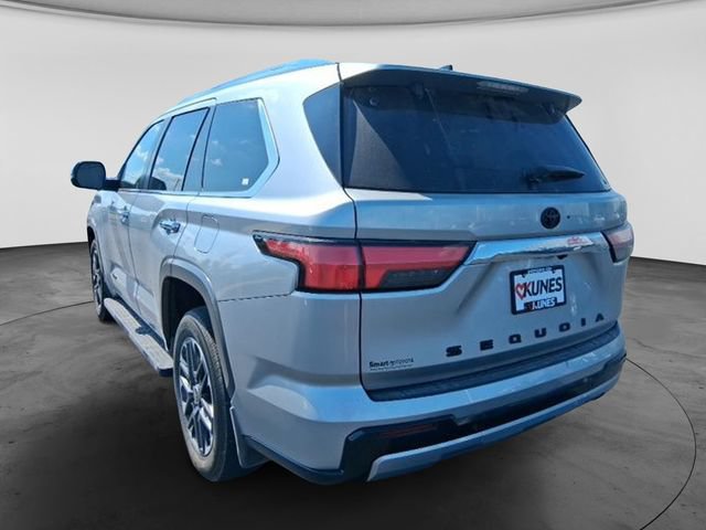 Used 2024 Toyota Sequoia Limited w/ Tow Technology Package AWD/4WD image 6