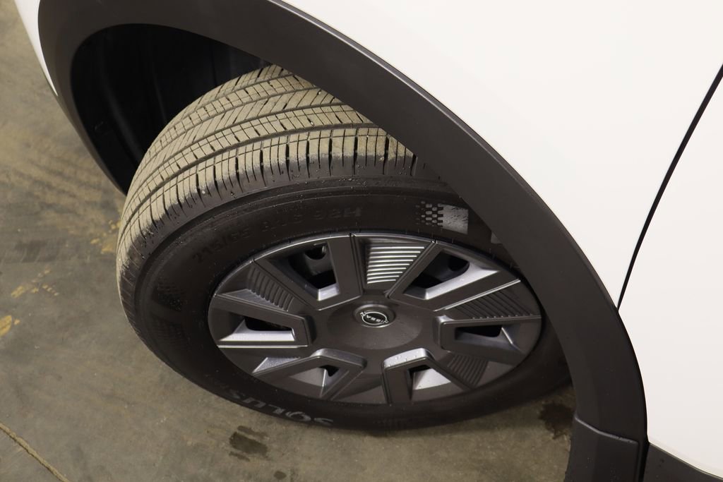 Used 2025 Nissan Kicks S image 34