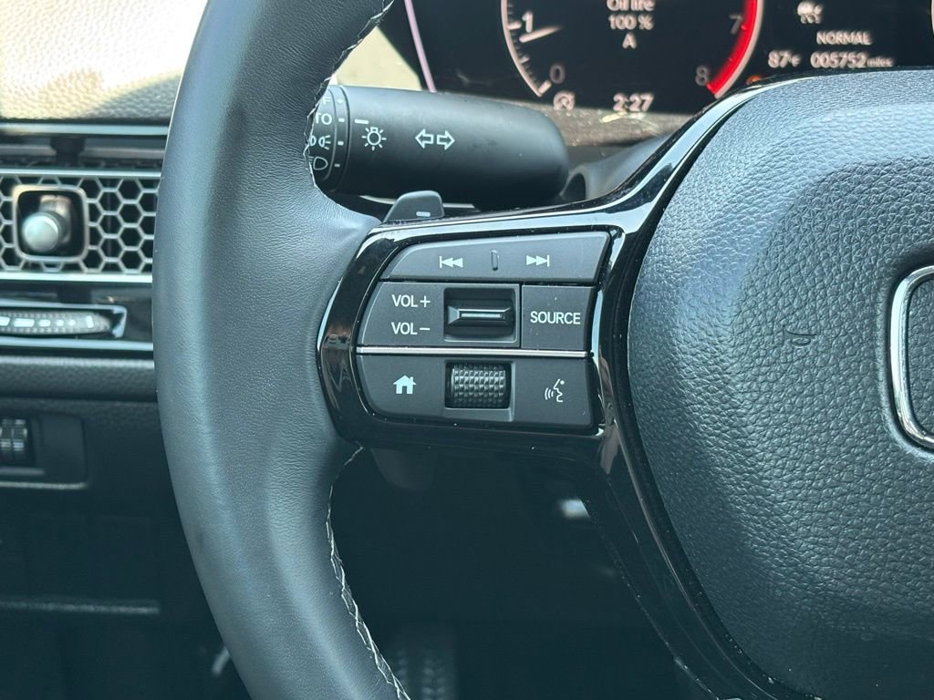 Used 2025 Honda Civic Sport image 14