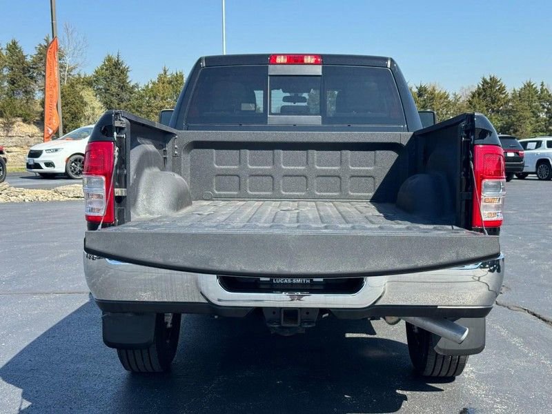 Used 2024 RAM 2500 Tradesman w/ Chrome Appearance Group image 4