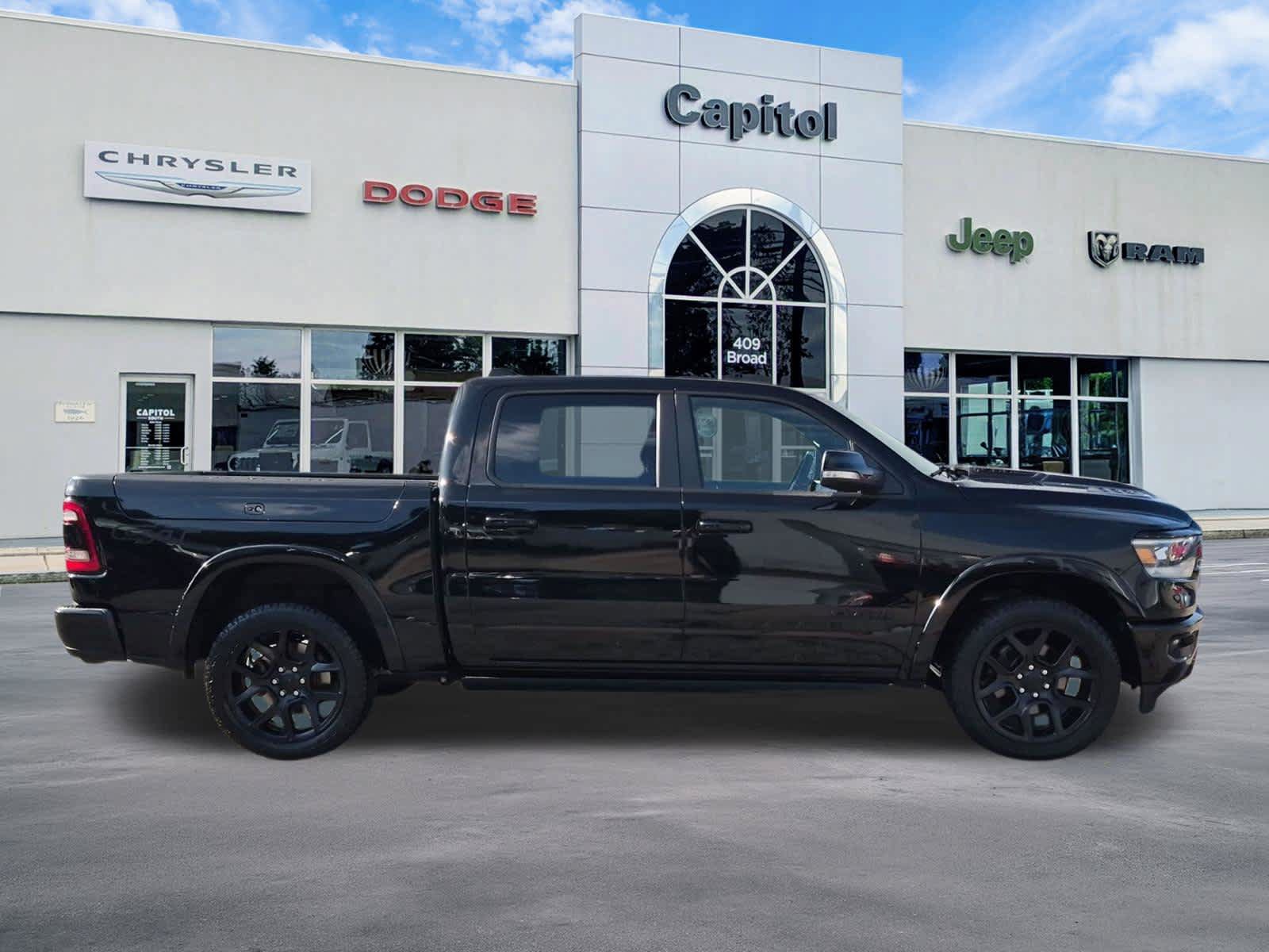 Used 2022 RAM 1500 Laramie AWD/4WD image 2