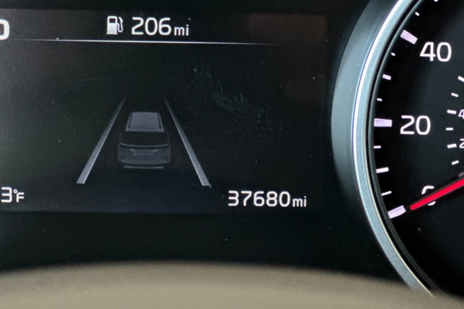 Used 2023 Kia Carnival EX image 31