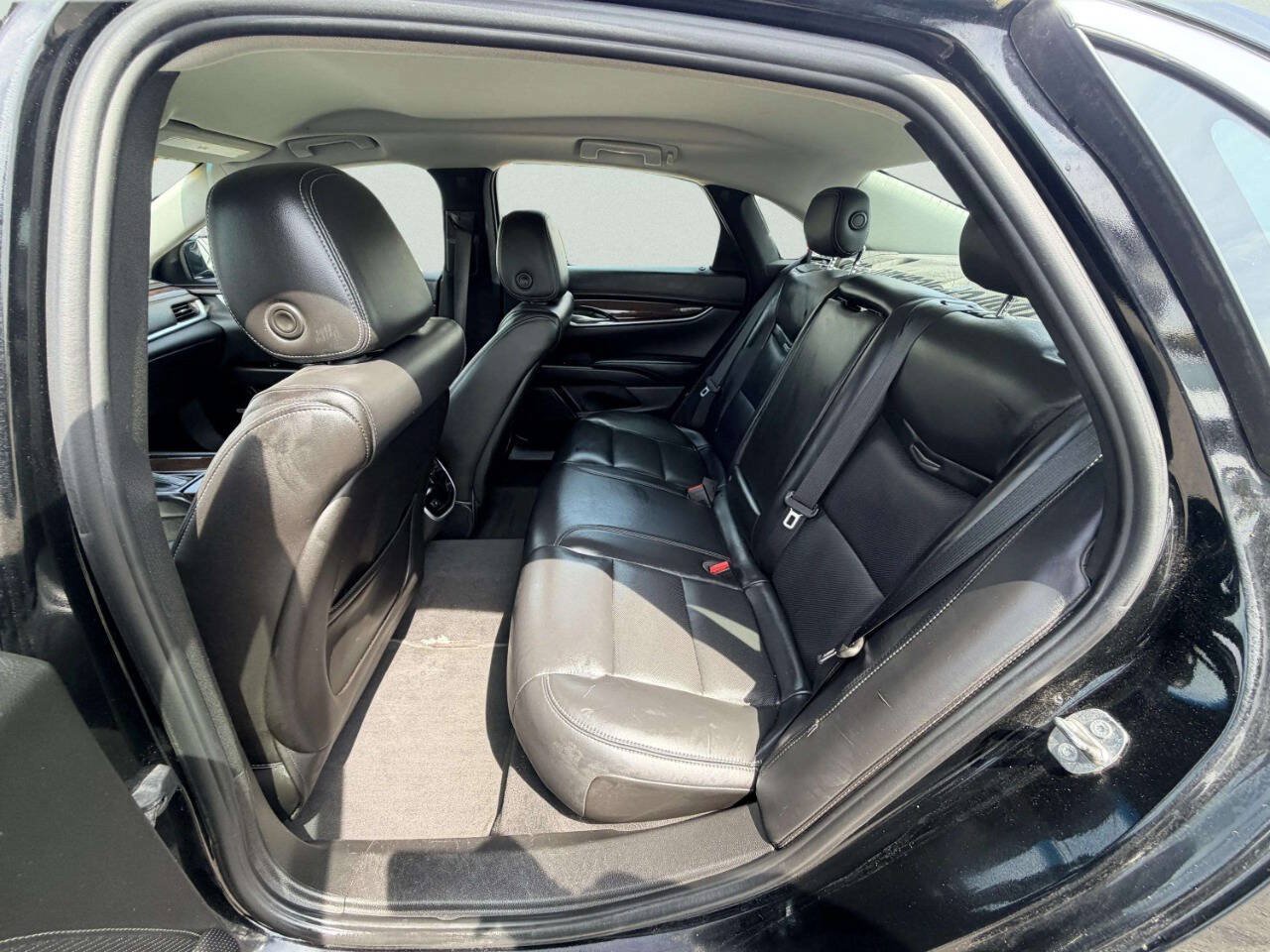Used 2017 Cadillac XTS Luxury FWD image 23