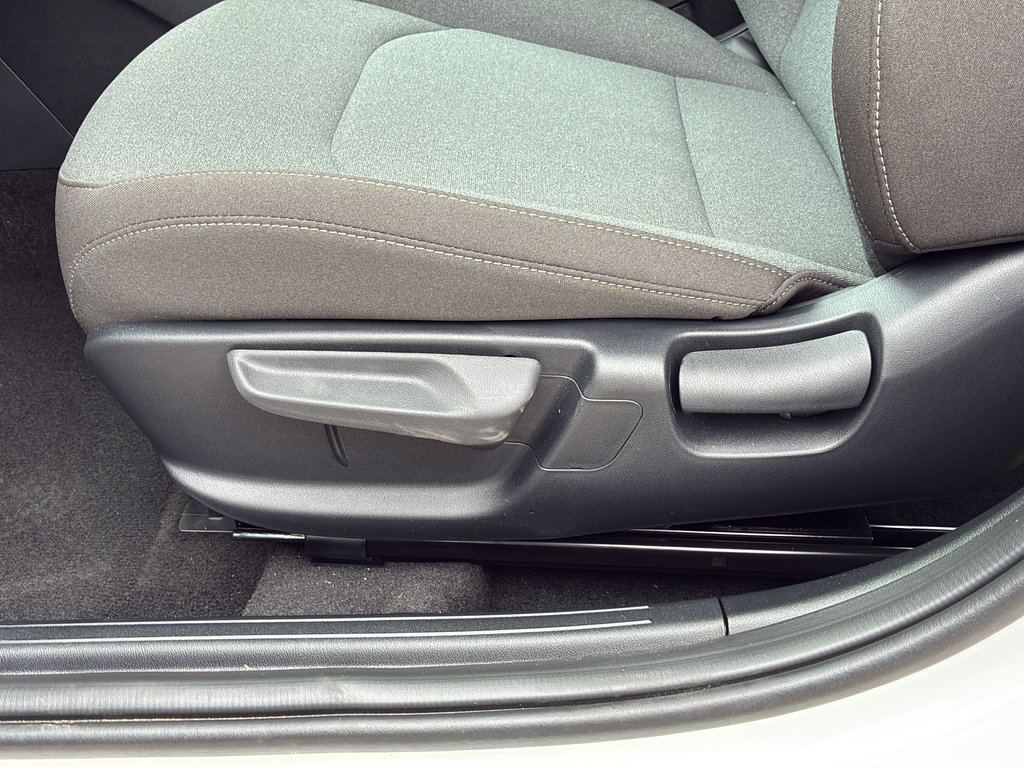 New 2026 Kia K4 FWD image 14