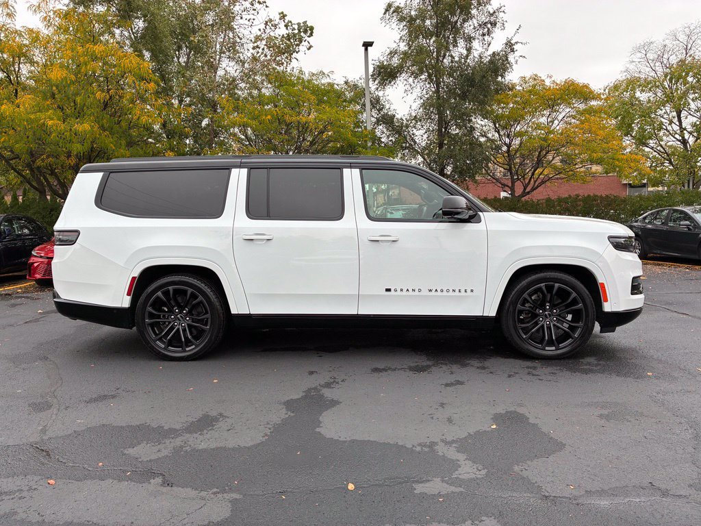Used 2024 Jeep Grand Wagoneer L Series II w/ Quick Order Packagew 28T AWD/4WD image 4