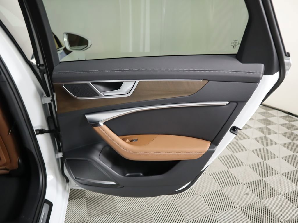 Used 2025 Audi A6 Premium Plus w/ Premium Plus Package image 29