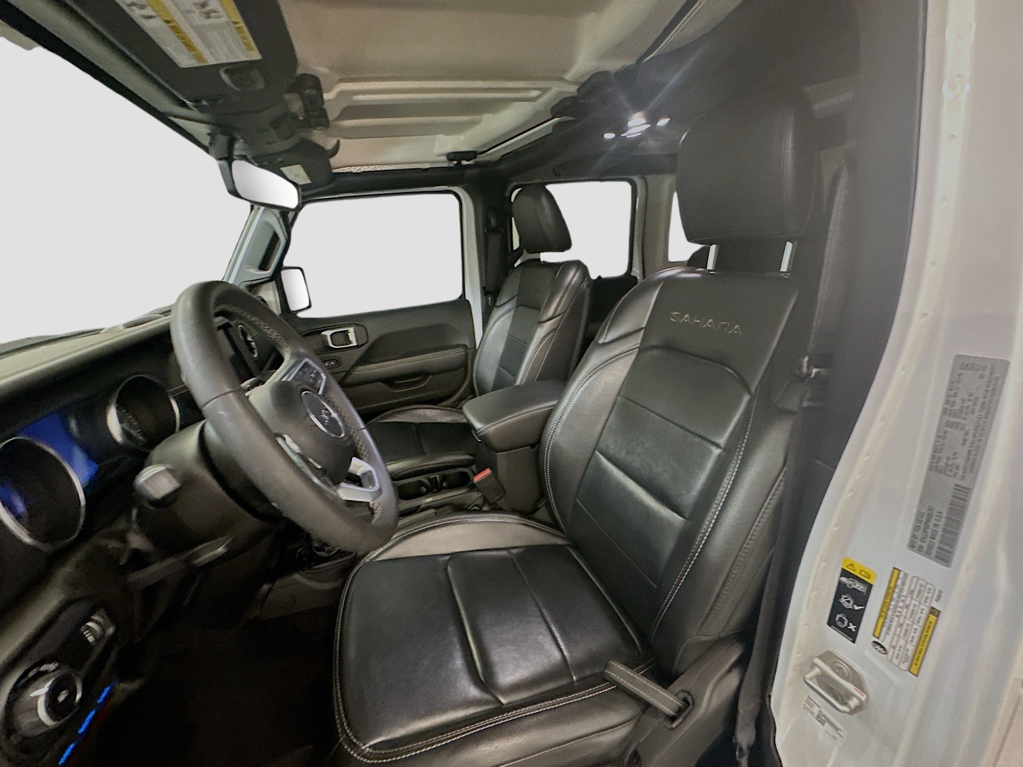 Used 2023 Jeep Wrangler Unlimited Sahara AWD/4WD image 13
