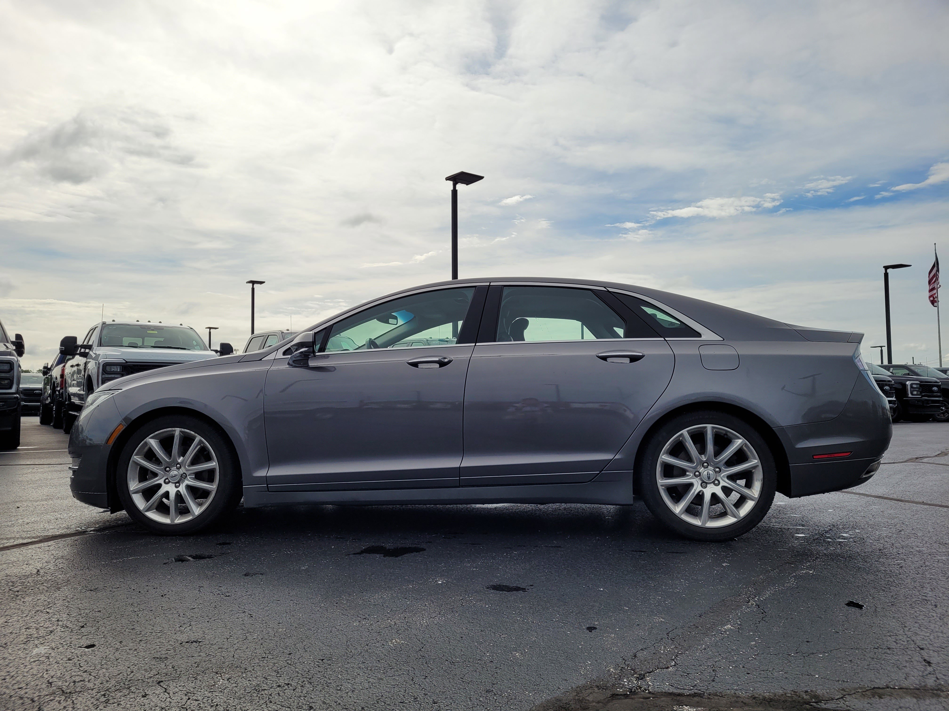 Used 2014 Lincoln MKZ AWD w/ Equipment Group 102A Reserve image 7