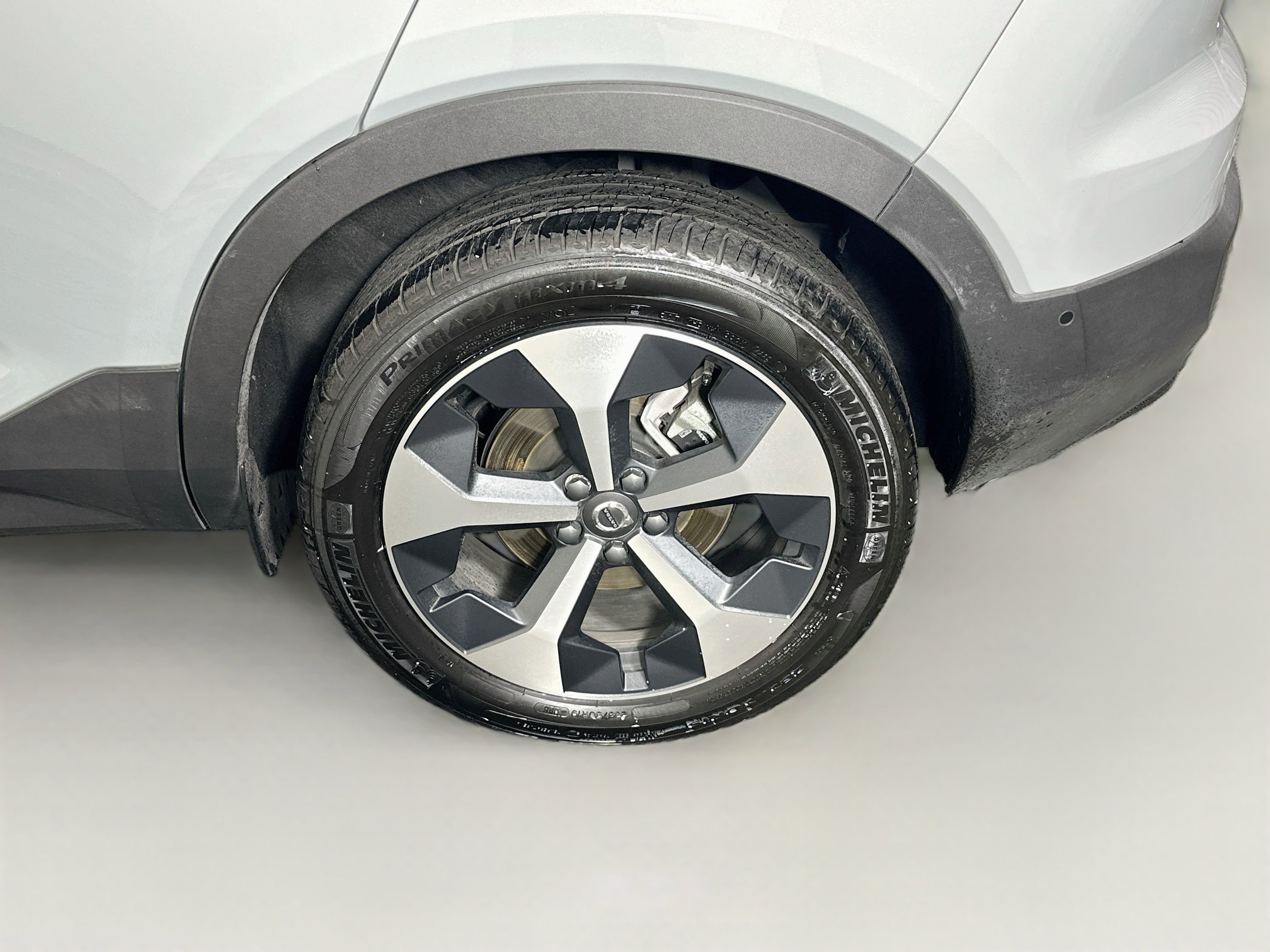 Used 2026 Volvo XC40 B5 Plus AWD/4WD image 11