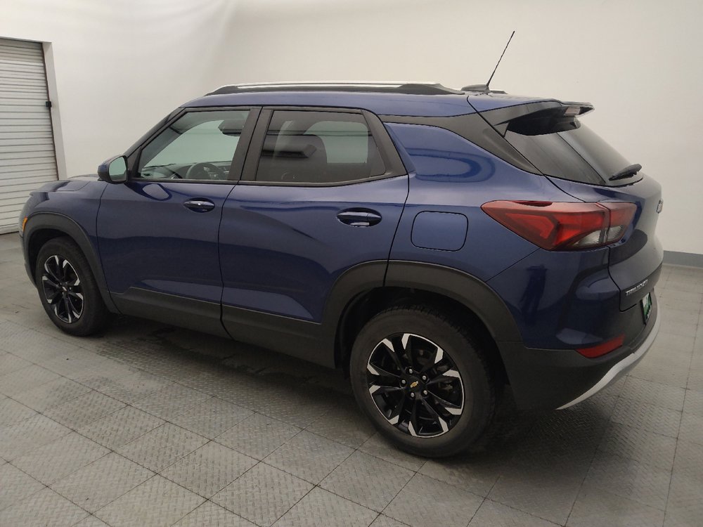 Used 2022 Chevrolet TrailBlazer LT FWD image 3