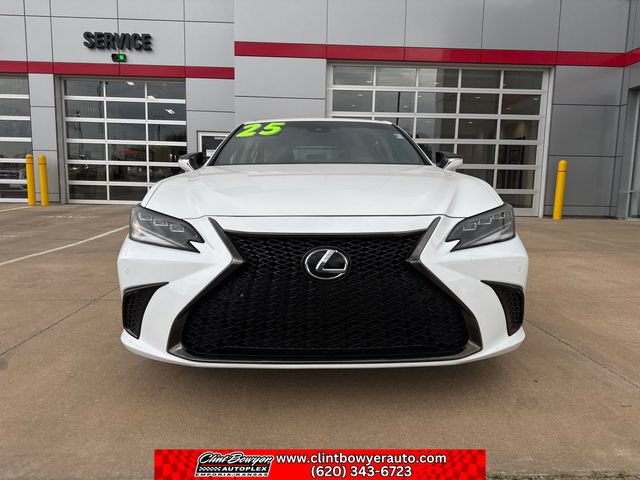 Used 2025 Lexus ES 350 w/ Premium Package FWD image 9