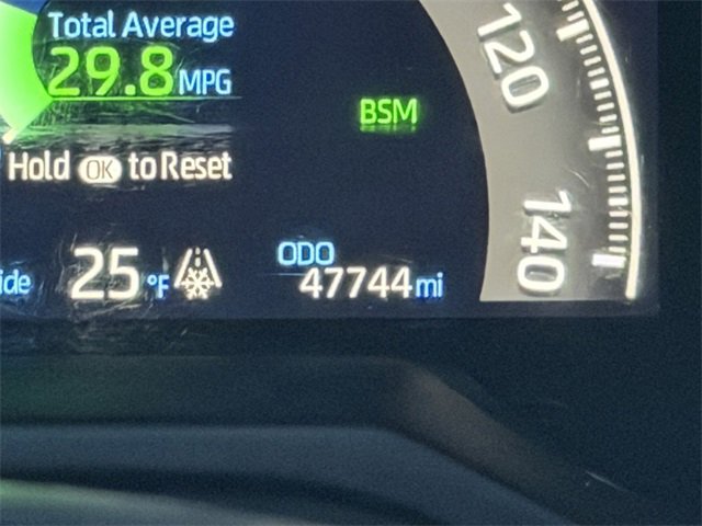 Used 2024 Toyota RAV4 LE image 31